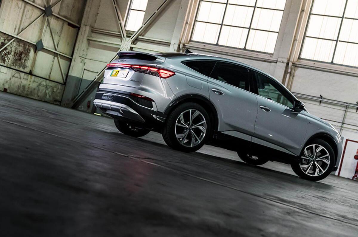 With up to 323 miles of range (WLTP), the Audi Q4 Sportback e-tron is ideal for big trips and busy lives