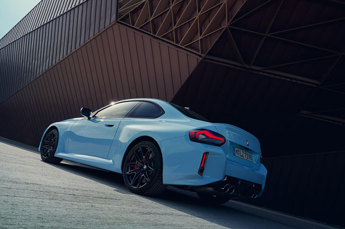 Peak torque for the BMW M2 lies between 2,650rpm and 5,870rpm, with peak power at 6,250rpm