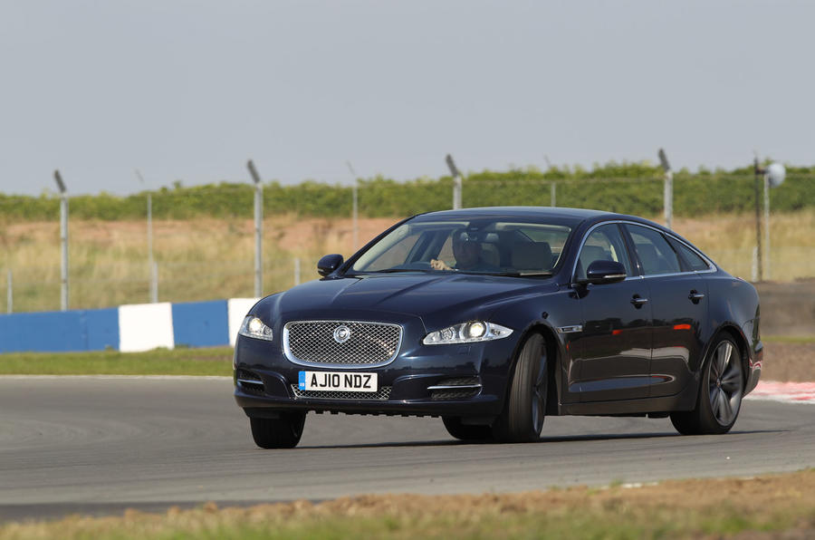 Jaguar XJ drift