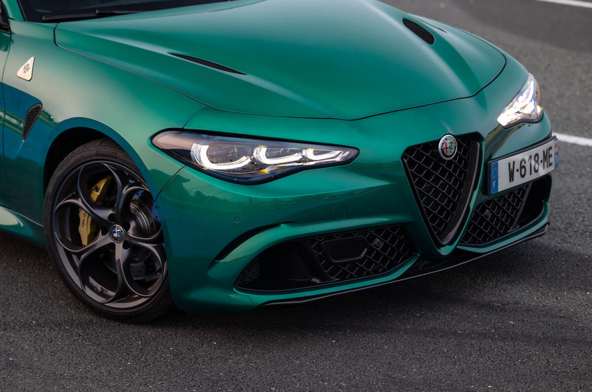 alfa romeo giulia quadrifoglio 100years review 17 front detail