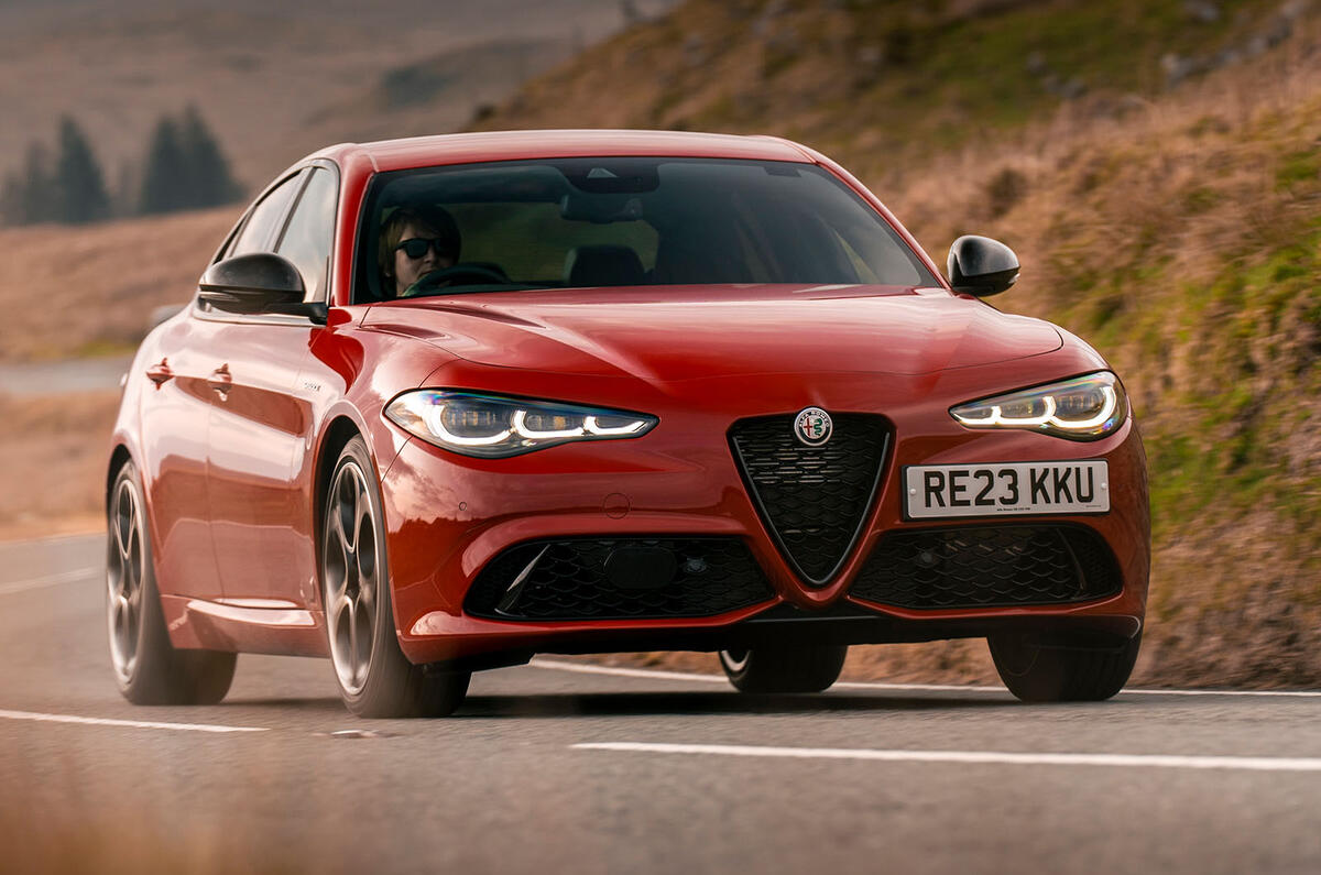 alfa romeo giulia veloce review 2023 01 cornering front