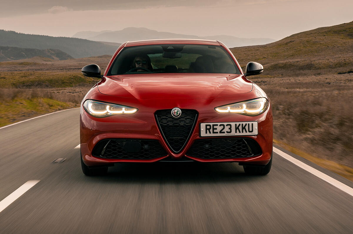 alfa romeo giulia veloce review 2023 06 tracking front
