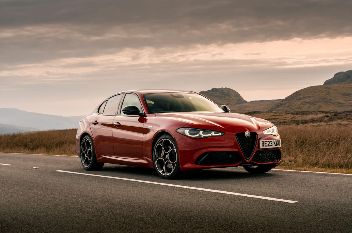 alfa romeo giulia veloce avis 2023 24 statique avant