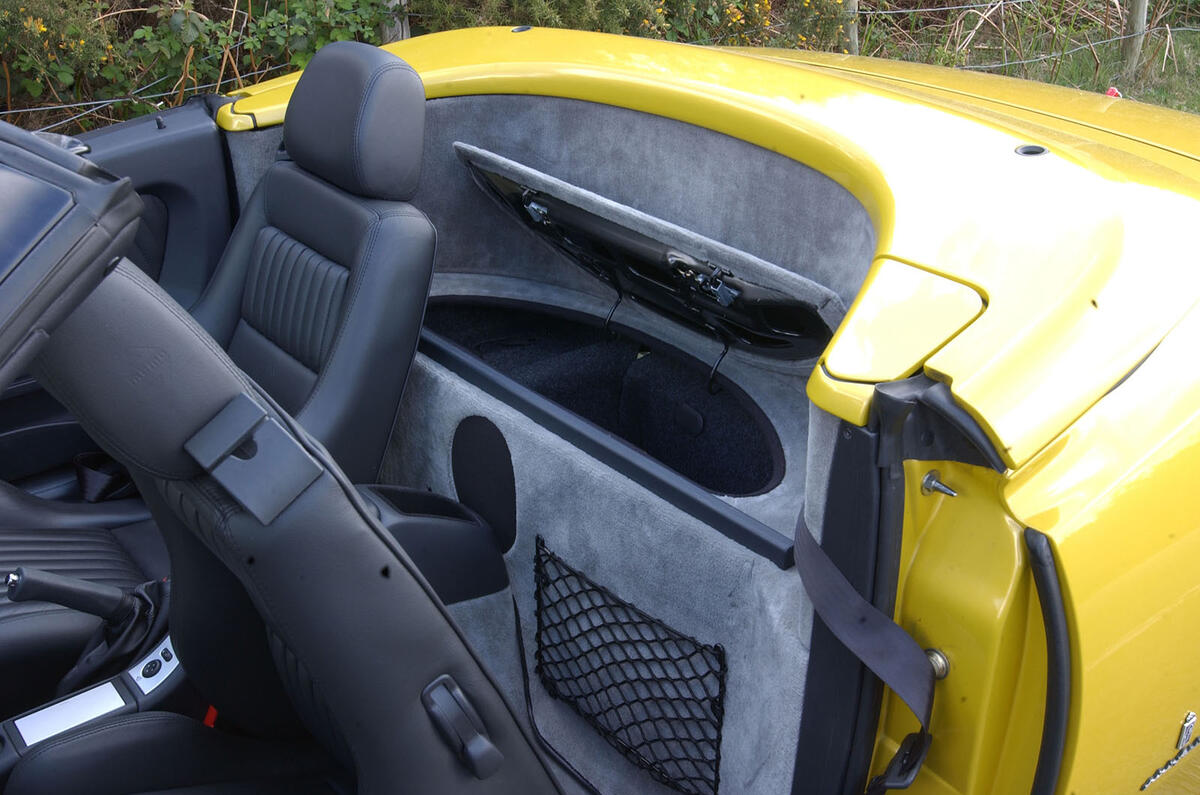 Used Car Buying Guide Alfa Romeo Spider Autocar