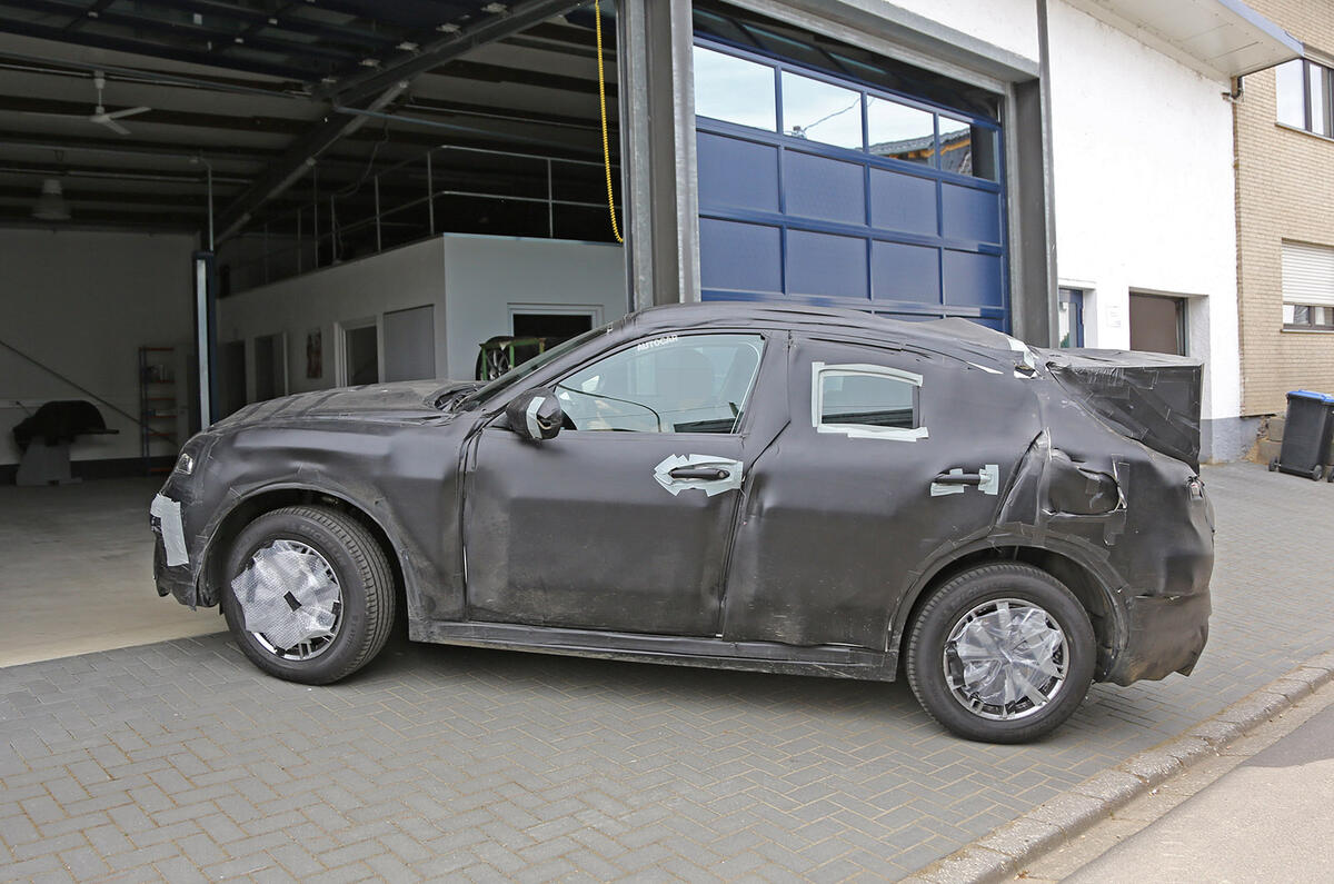 Alfa Romeo Stelvio mule