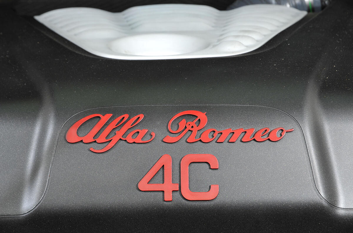 Alfa Romeo 4C engine