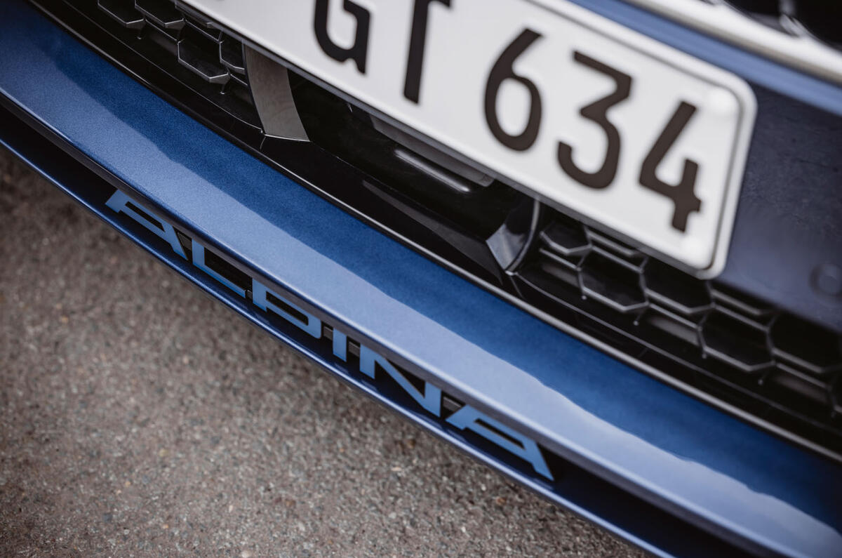 alpina b5 gt rview 2023 08 badge