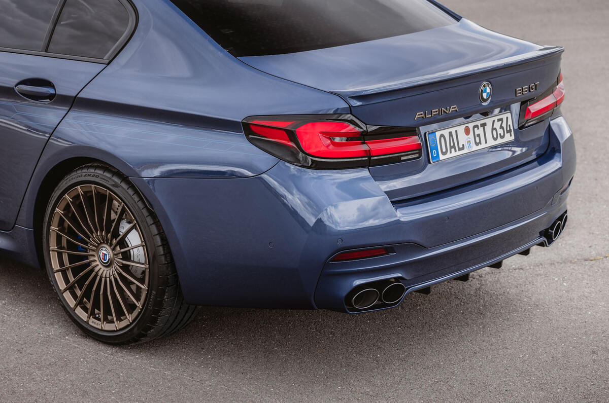 alpina b5 gt rview 2023 10 rear detail