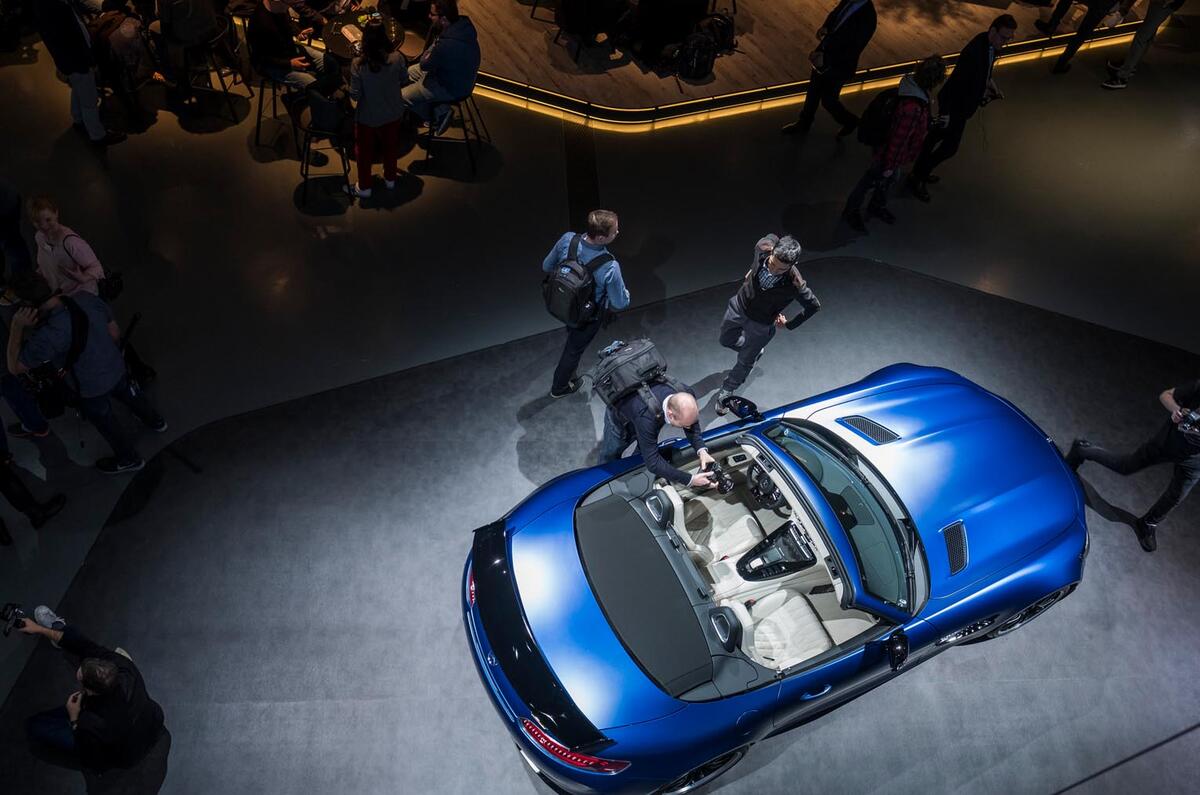 Mercedes-AMG GT-R Roadster