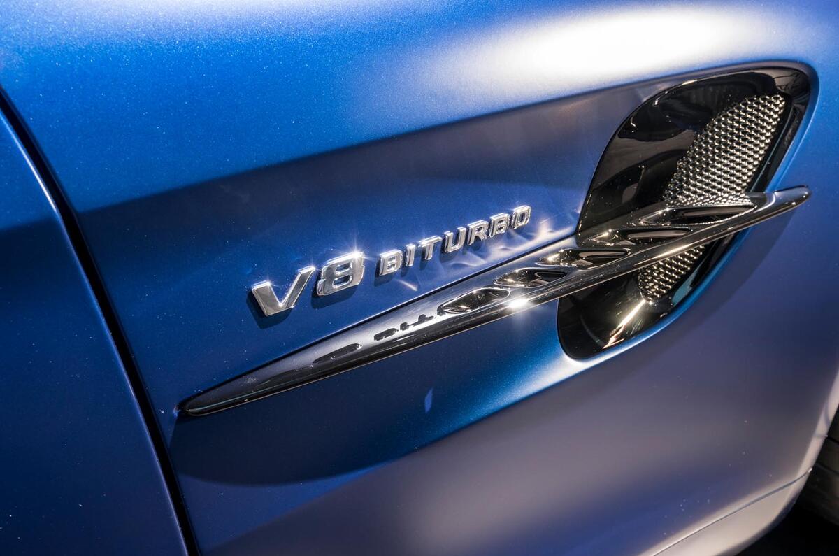 Mercedes-AMG GT-R Roadster