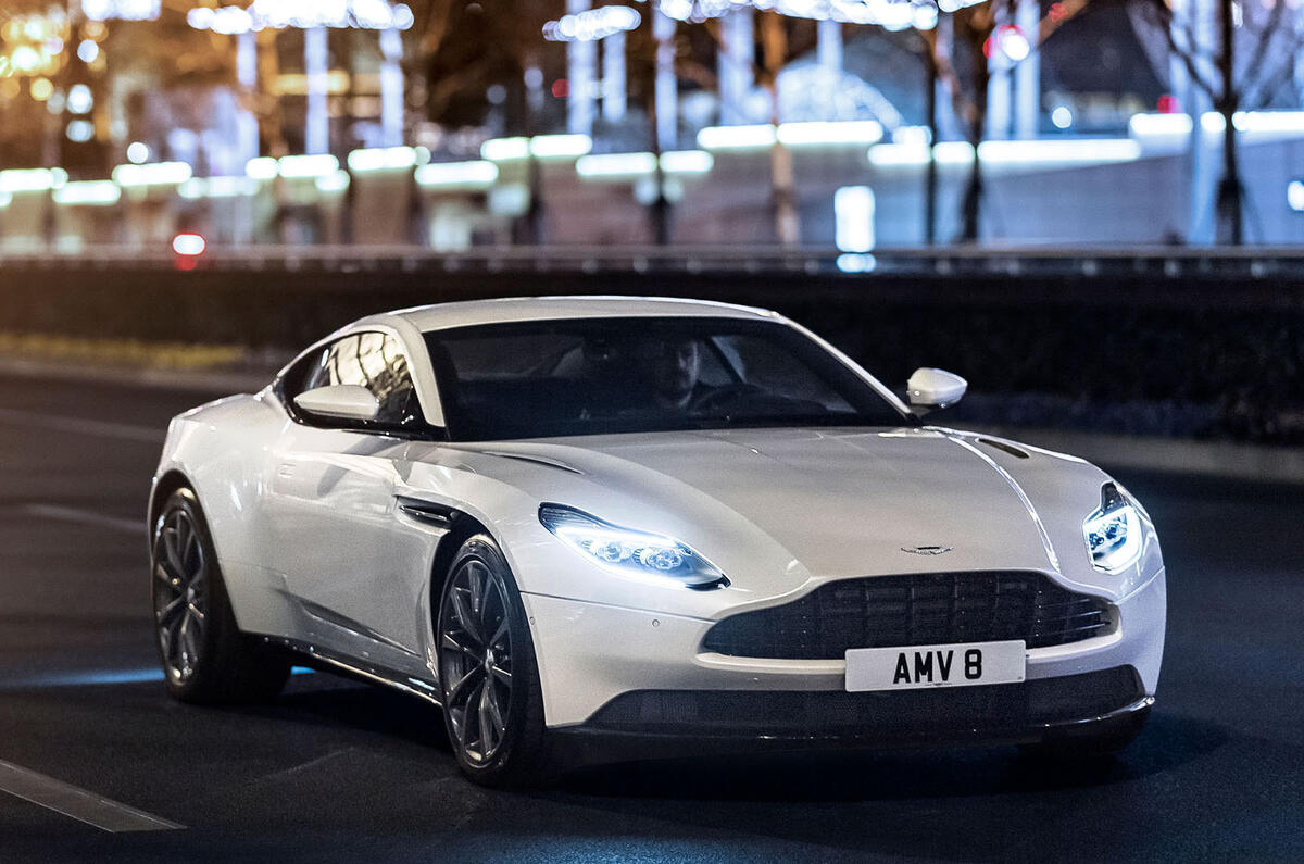 V8 Aston Martin DB11