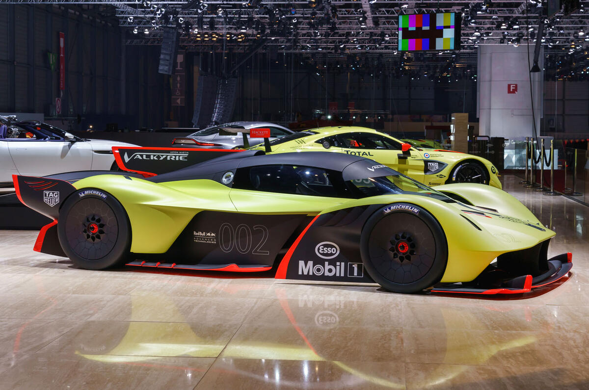 Aston Martin Valkyrie Amr Pro 1100bhp Track Car Lands