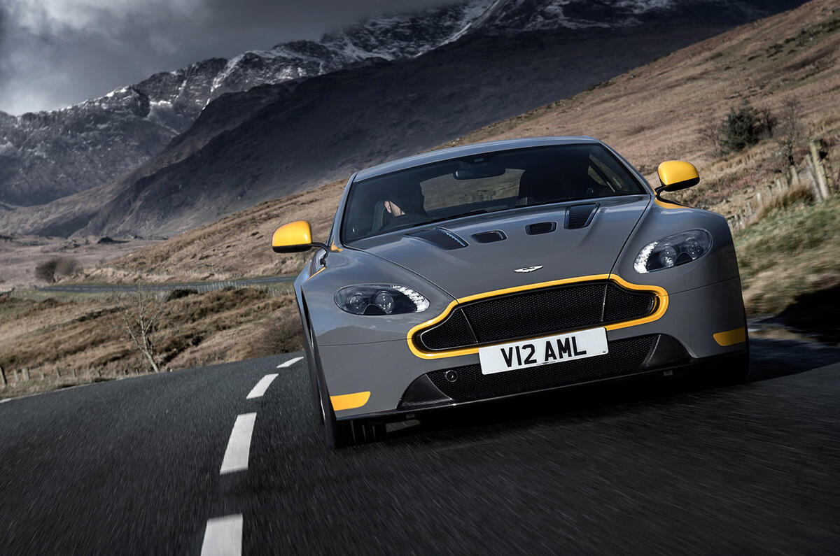 Aston Martin V12 Vantage S