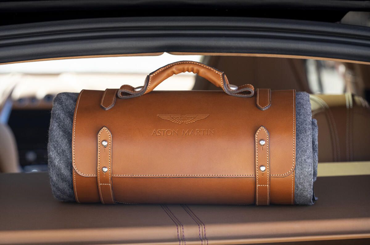 2020 Aston Martin DBX luggage sets