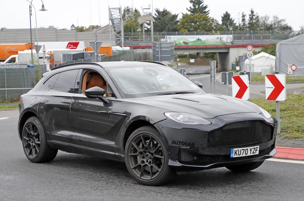 Aston Martin DBX V12 16