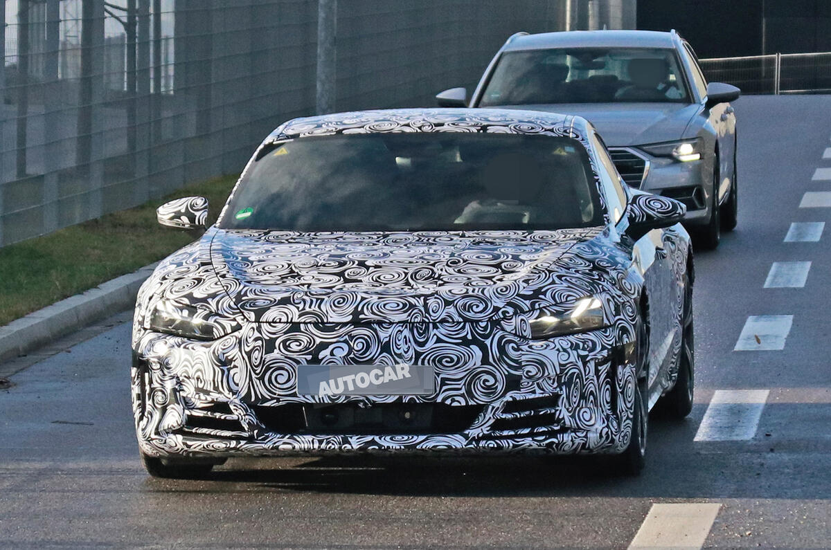 New Audi E Tron Gt Porsche Taycan Sibling Seen Ahead Of La Debut