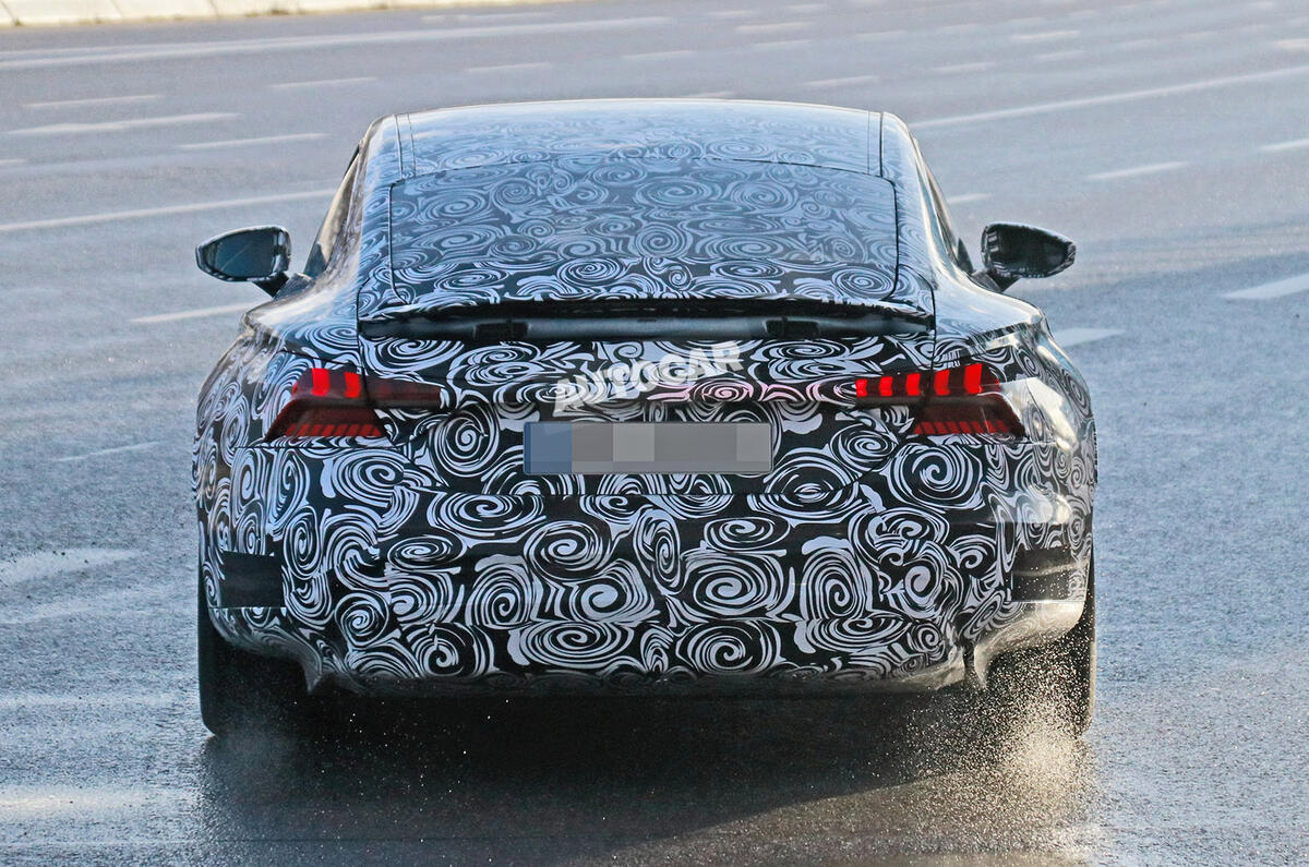 New Audi E Tron Gt Porsche Taycan Sibling Seen Ahead Of La Debut Autocar