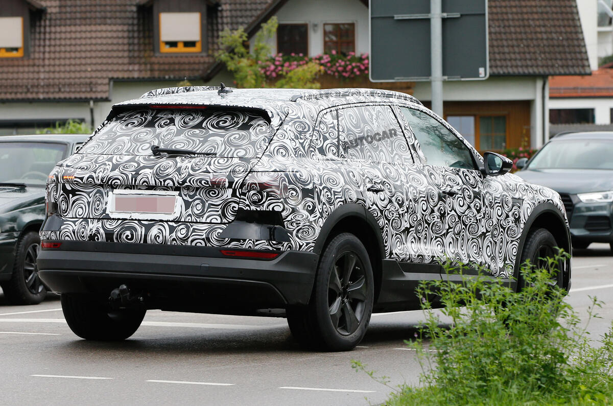 Electric Audi E-tron SUV to race Jaguar I-Pace to market