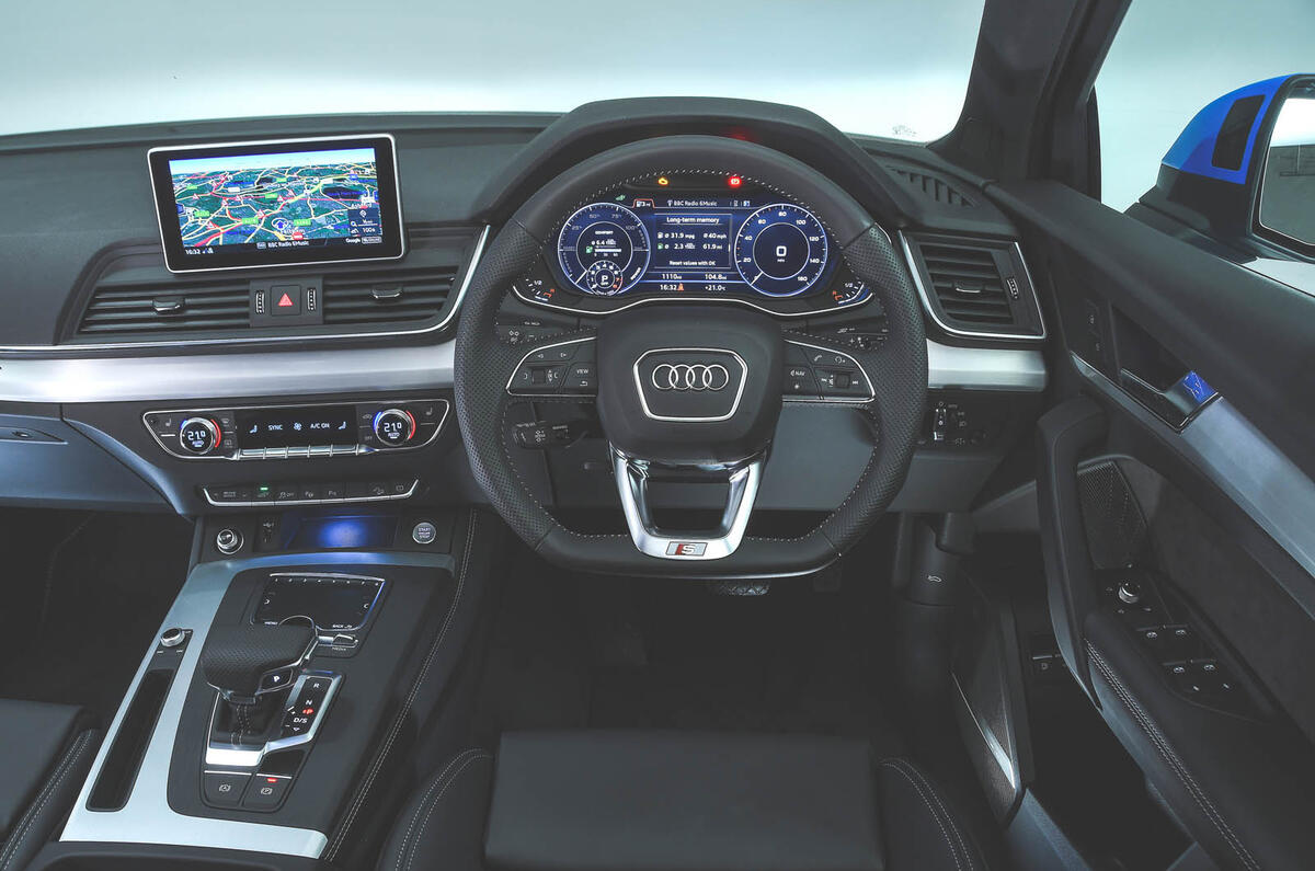 Audi Q5 55 TFSIe quattro interior