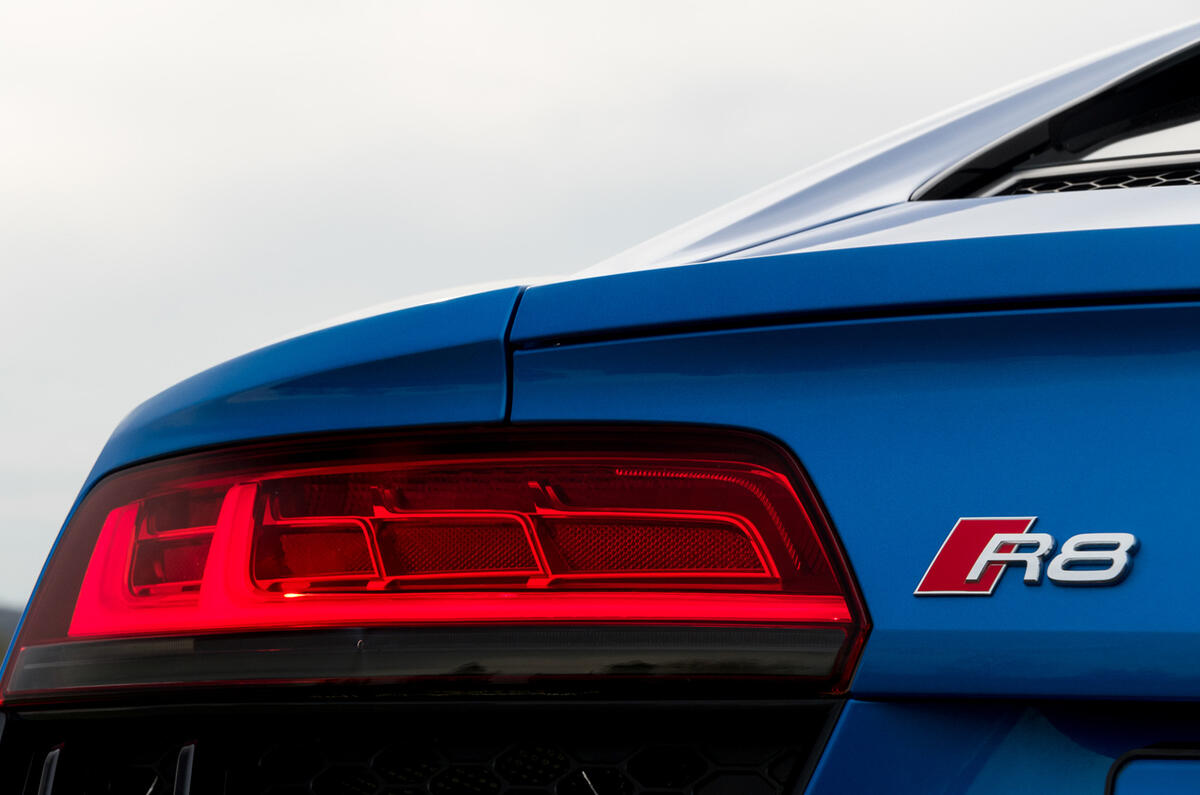 2016 Audi R8 V10 UK review review | Autocar