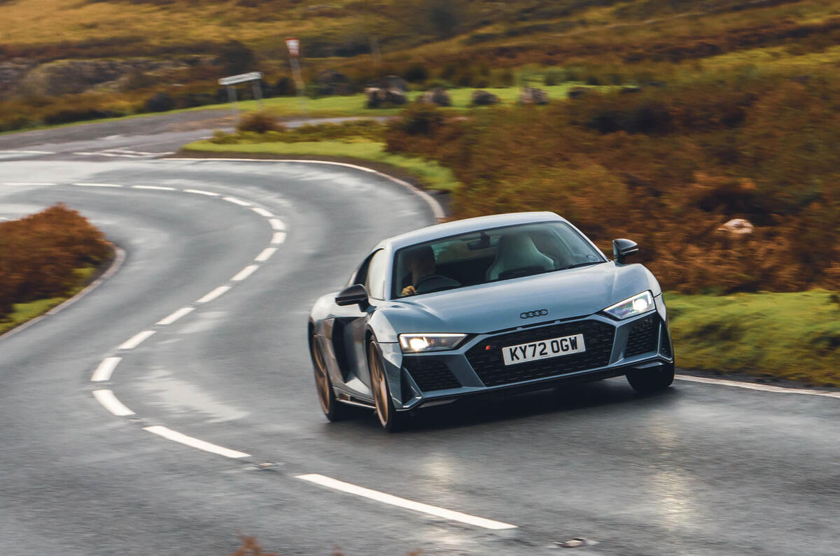 Audi R8 V10 Performance RWD Edition front cornering wide