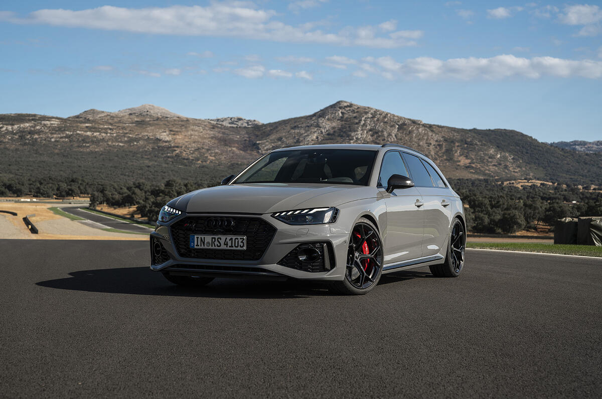 audi rs4 19 avant statique