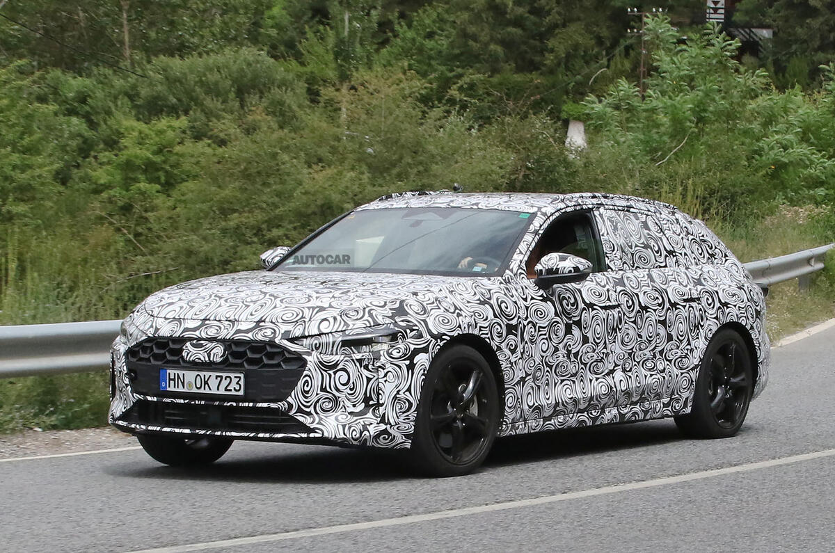 Audi RS4 Avant testing alps front three quarters