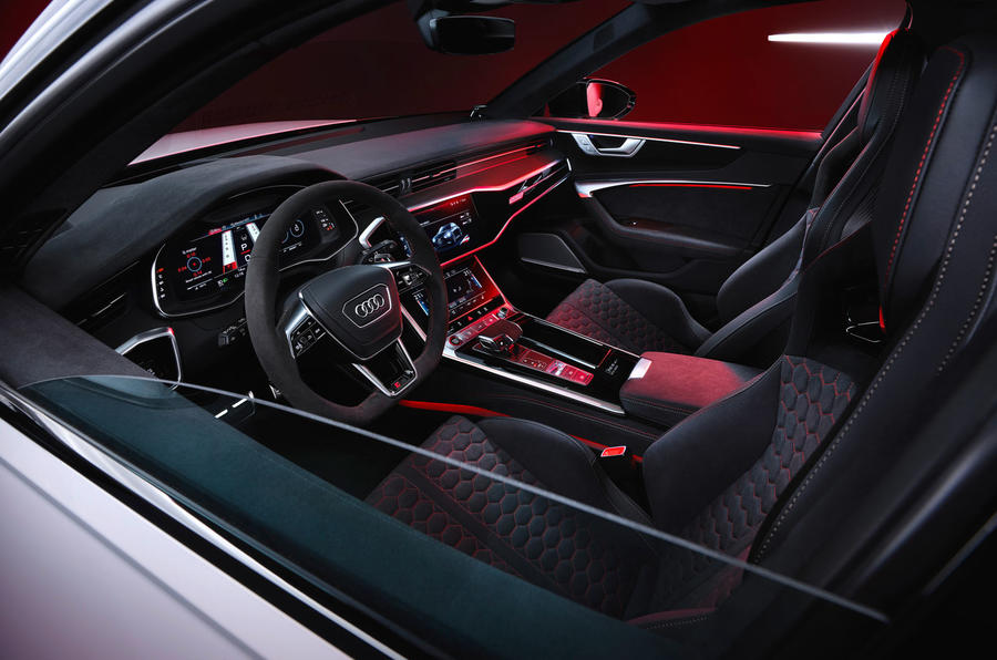 Интерьер Audi RS6 GT 1