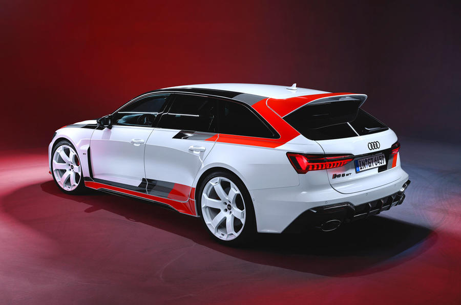 Audi RS6 GT статическая задняя часть