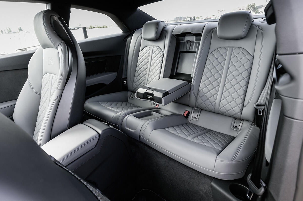 audi s5 seats