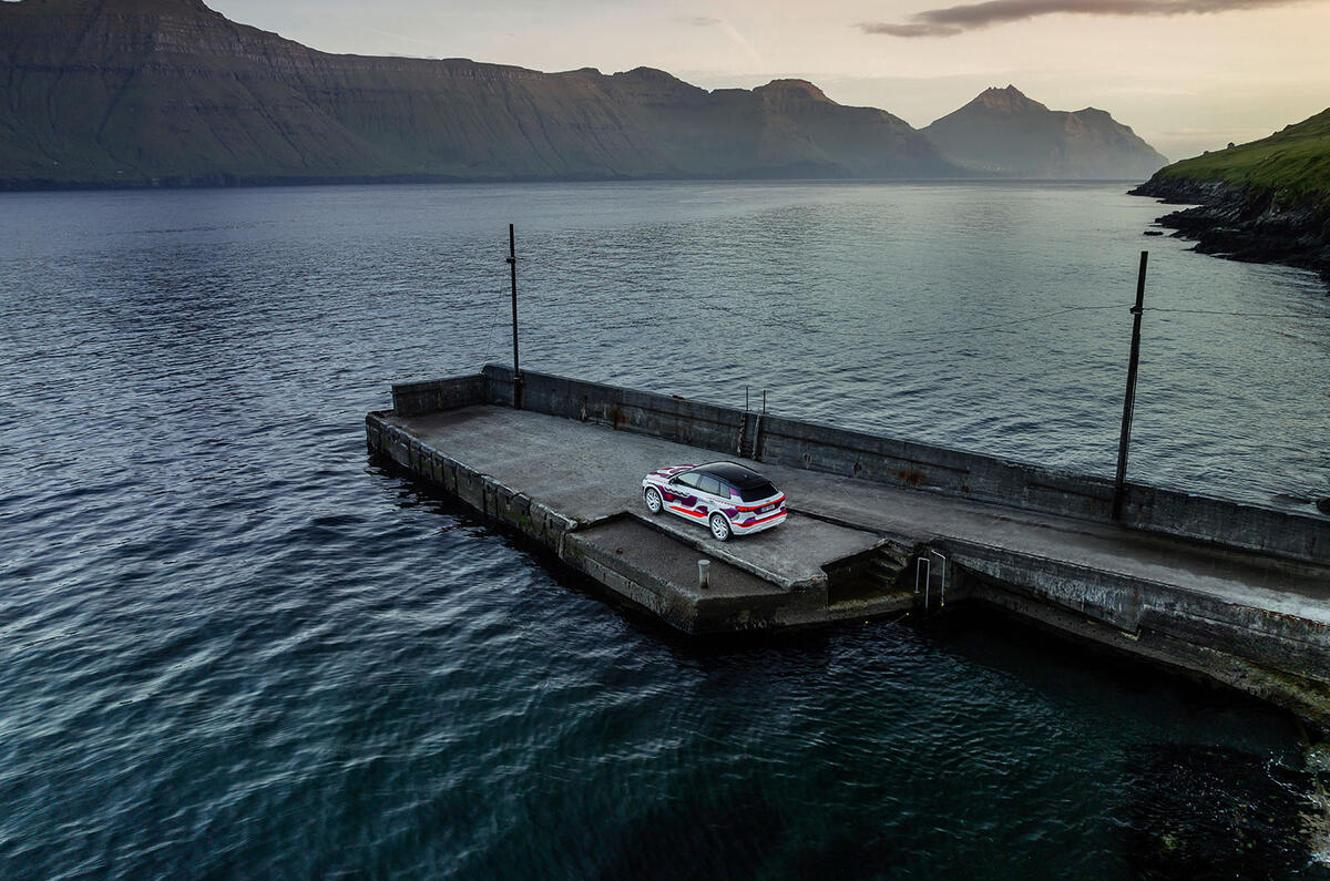 audi sq6 e tron prototype review 2023 18