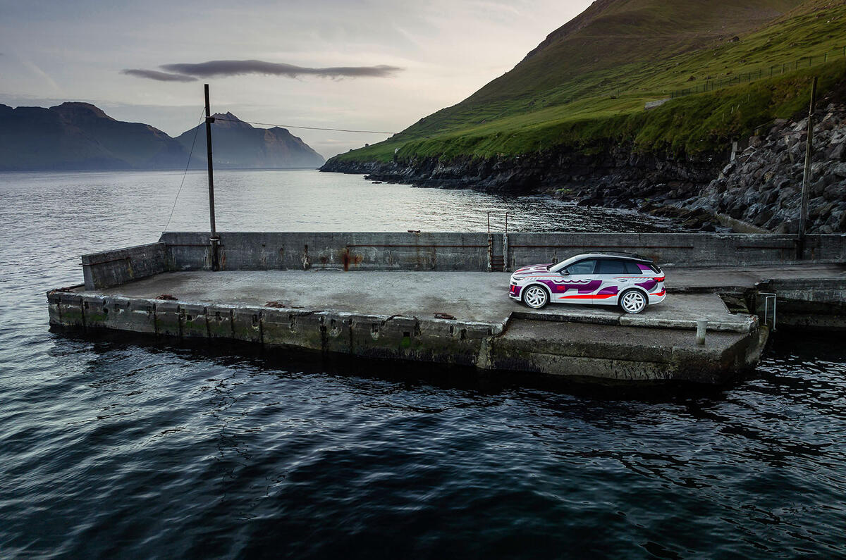 audi sq6 e tron prototype review 2023 19