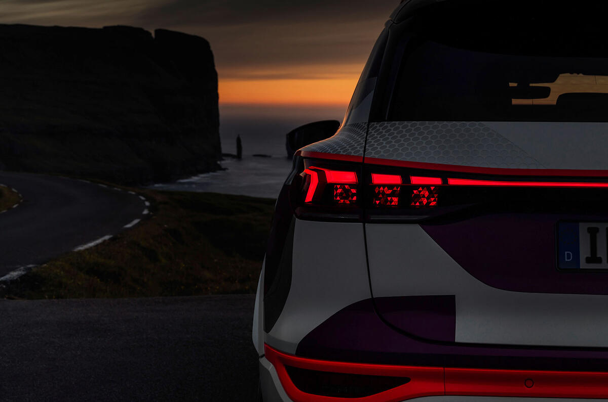 audi sq6 e tron prototype review 2023 22