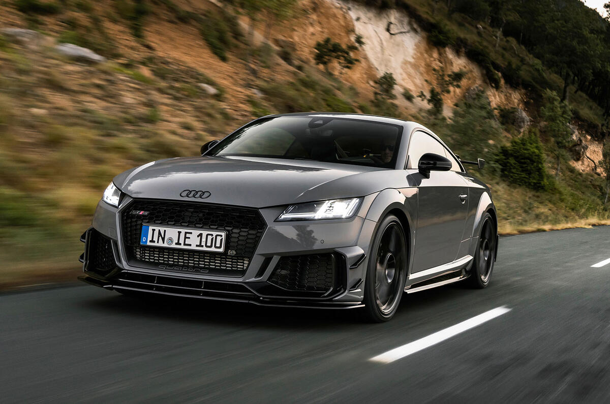 Audi TT RS Iconic front moving