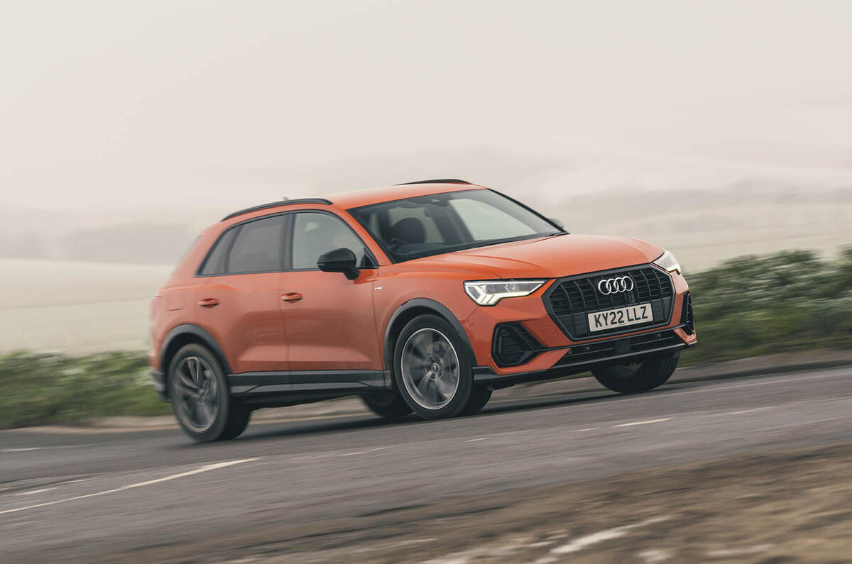 Audi Q3 45 TFSIe front corner