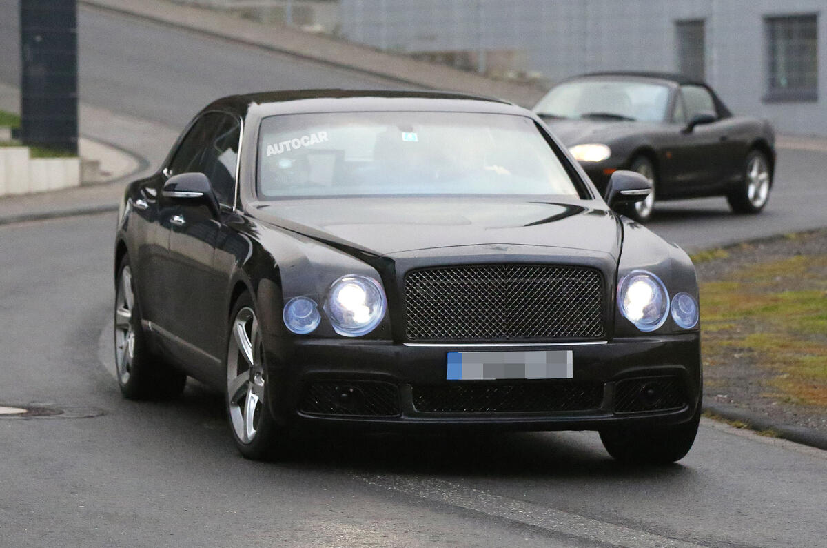 2016 Bentley Mulsanne spy photo