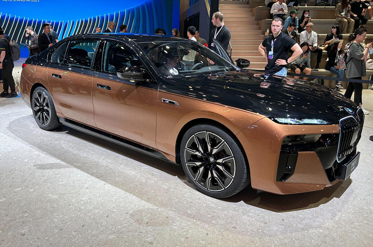 BMW i7 at shanghai motor show 2