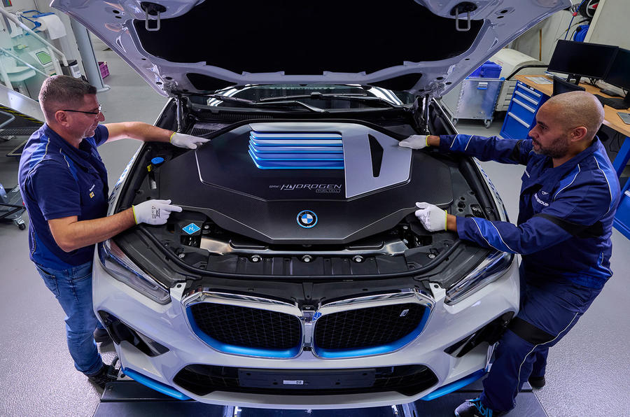 BMW iX5 hydrogen bonnet open
