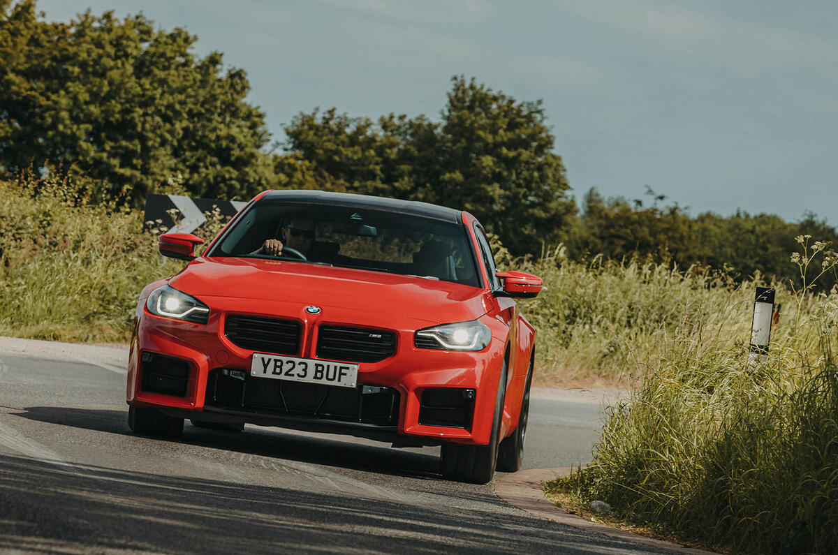 BMW M2 coin avant 2