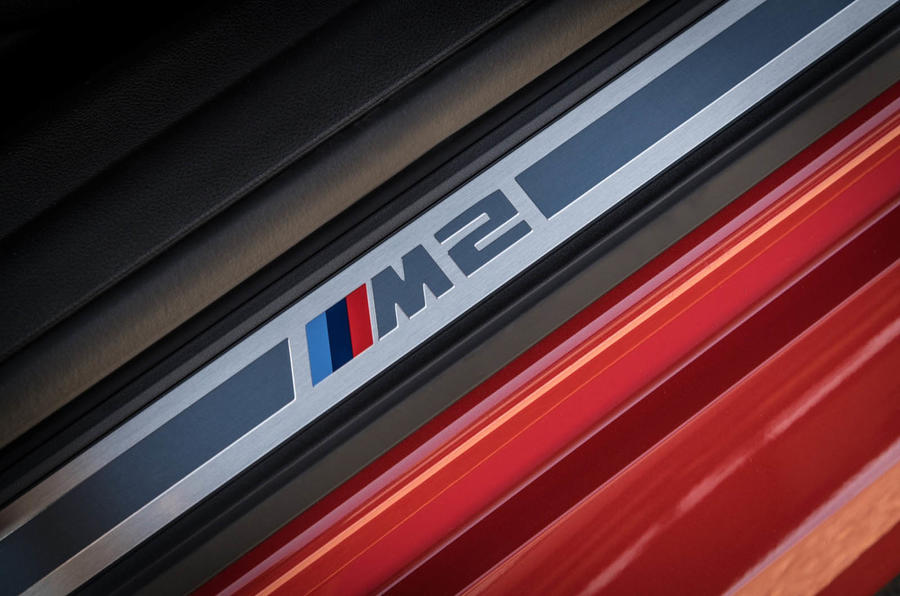 BMW M2 plaque de seuil