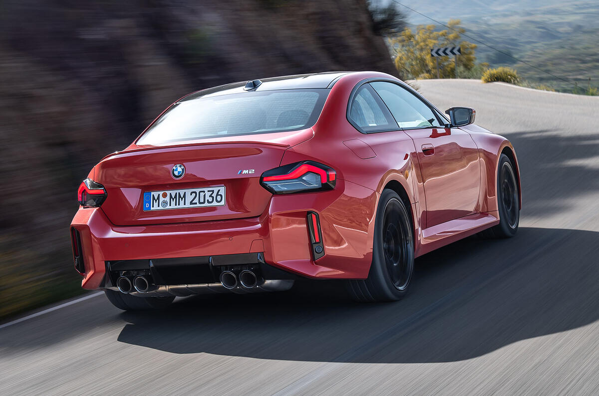 BMW M2 rear tracking