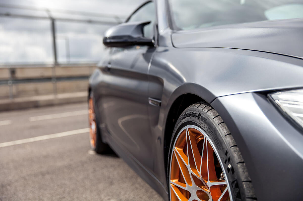 BMW M4 GTS body shape