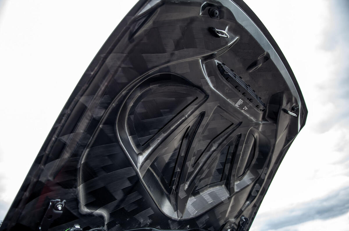BMW M4 GTS bonnet
