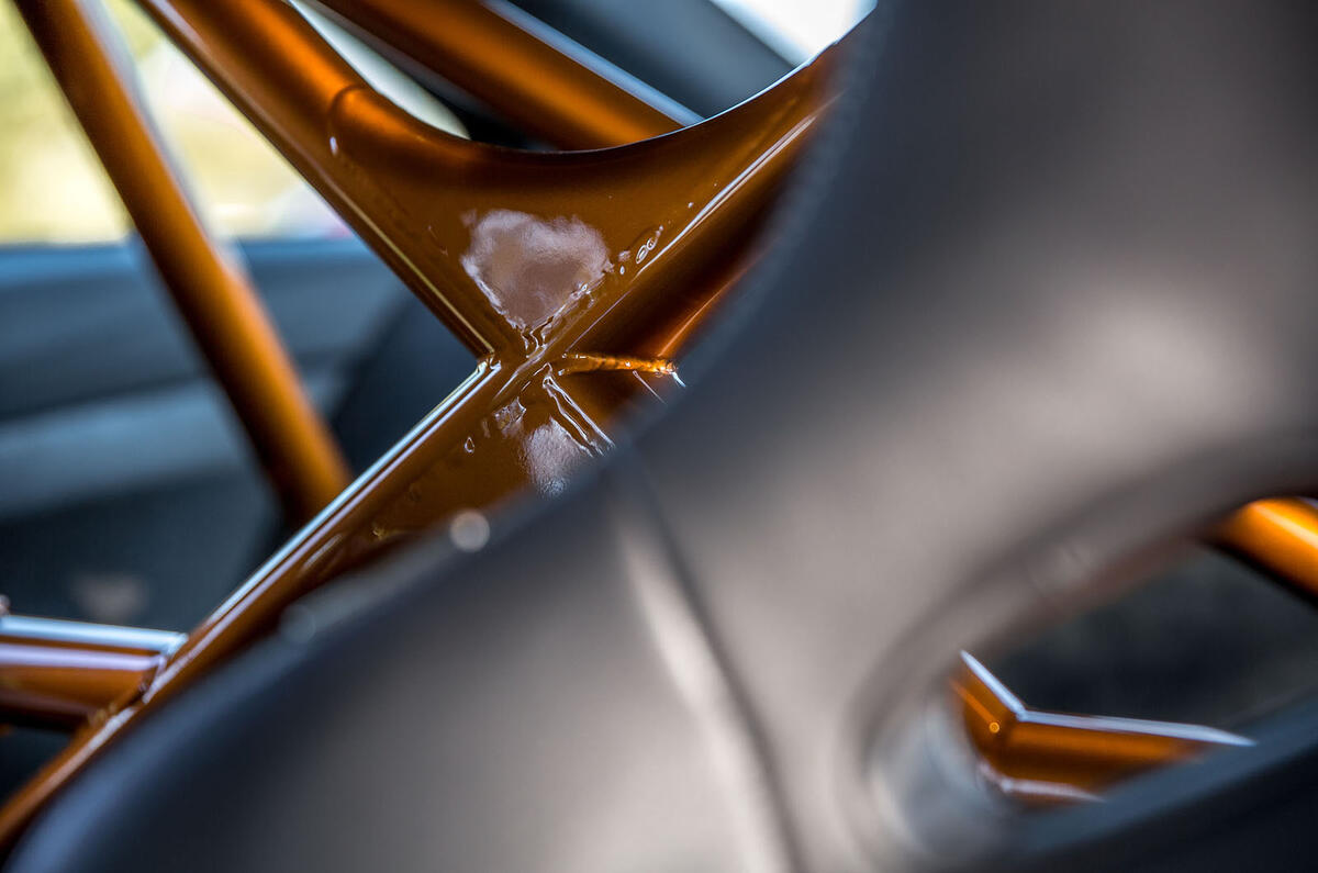 BMW M4 GTS roll cage