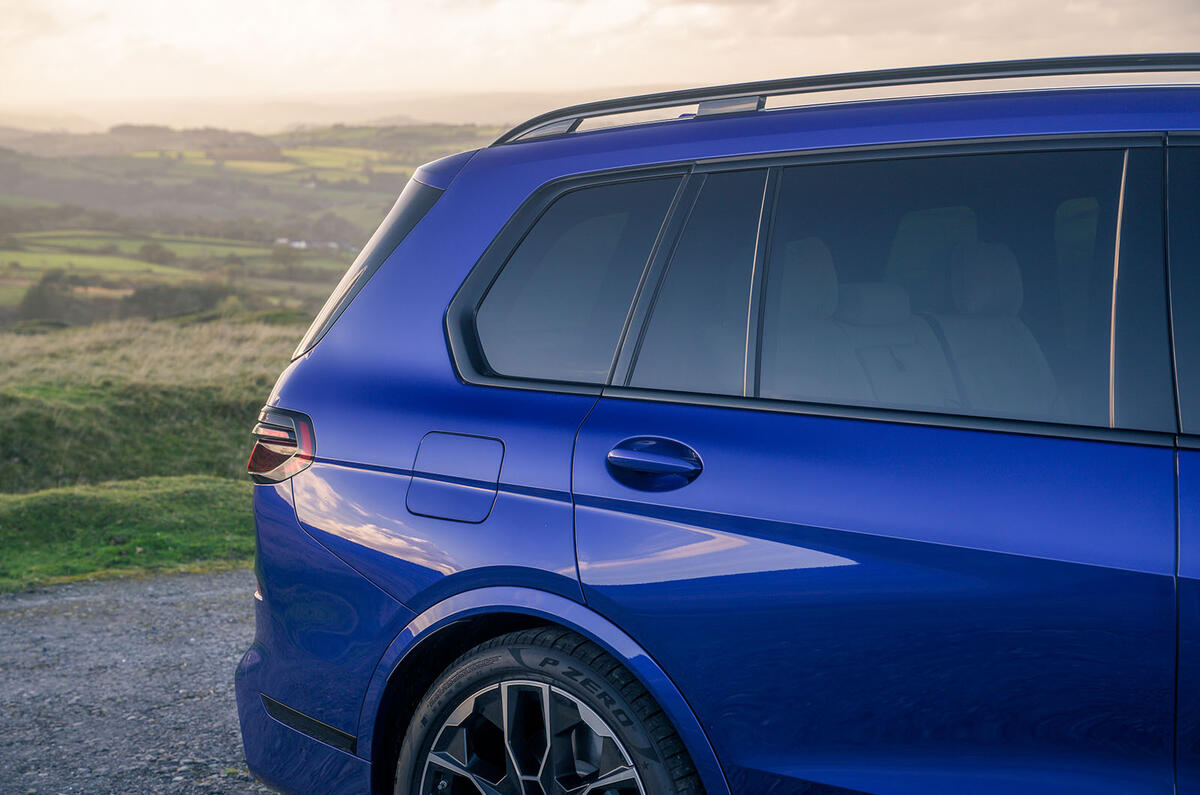 bmw x7 review 2023 07 detail