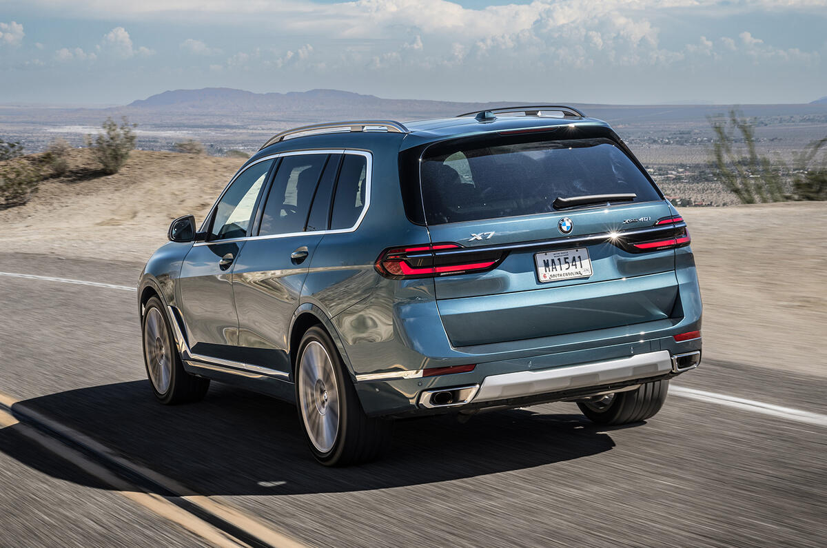 bmw x7 xdrive40i 03 travelling arrière