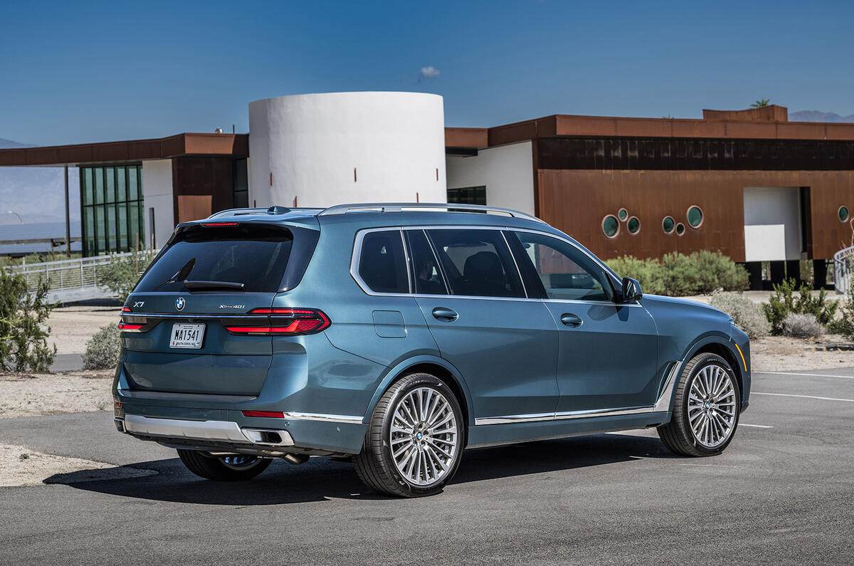 bmw x7 xdrive40i 19 avant statique