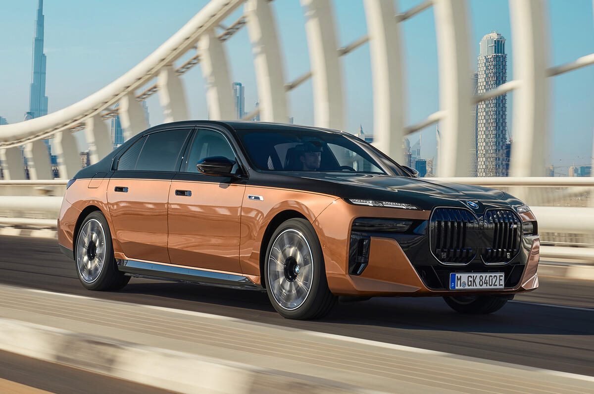 BMW i7 M70 front dynamic