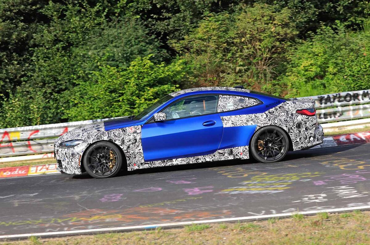 BMW M4 2020 spyshots side on
