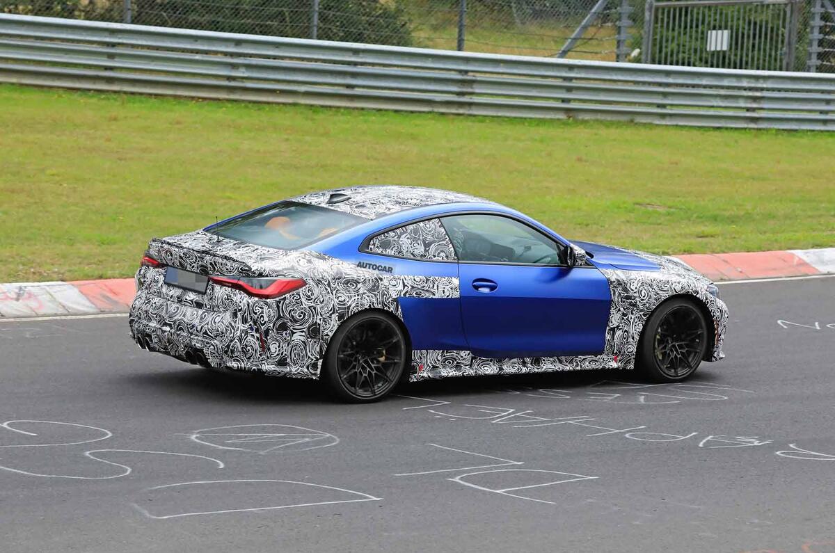 BMW M4 2020 spyshots side rear track